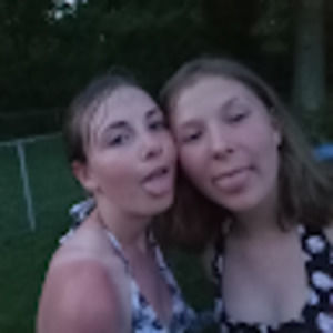 Meet your Posher, Caitlin